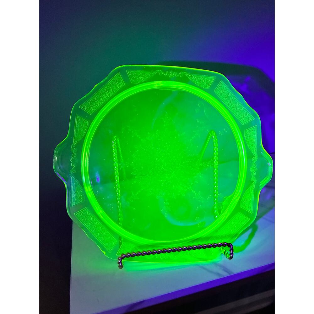 Vintage Uranium Glass Etched Plate Tray Glows Bright Green Under UV Art Deco Era